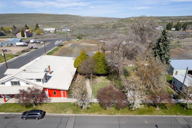 110 E Weston St, Other, WA 99335