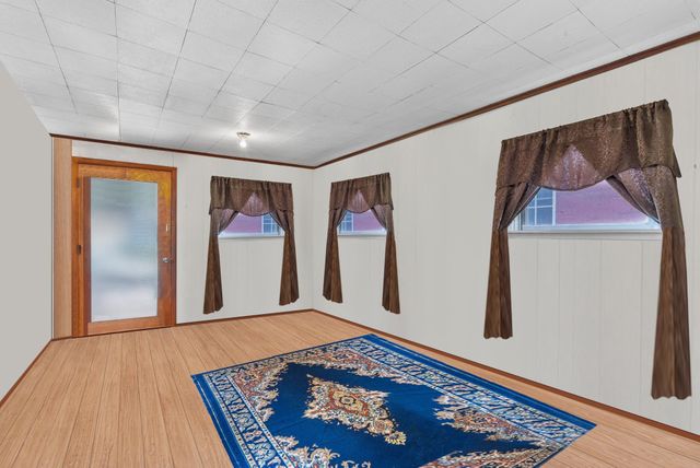 110 E Weston St, Other, WA 99335