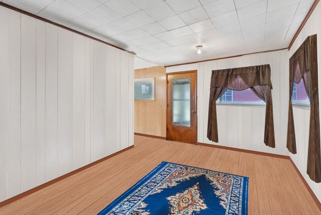 110 E Weston St, Other, WA 99335