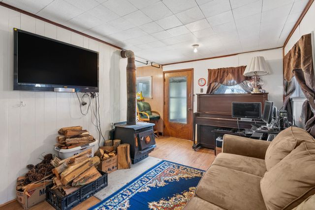 110 E Weston St, Other, WA 99335