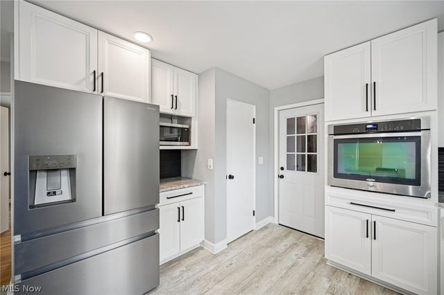 1050 Lake View Drive, Zanesville, OH 43701