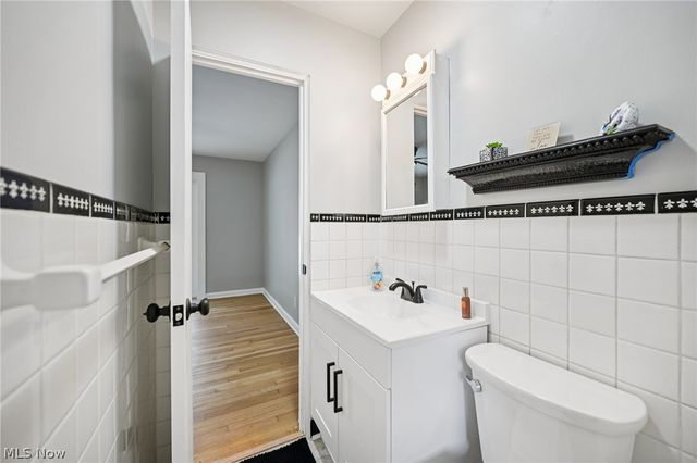 1050 Lake View Drive, Zanesville, OH 43701