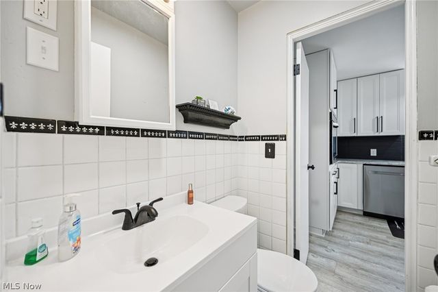 1050 Lake View Drive, Zanesville, OH 43701