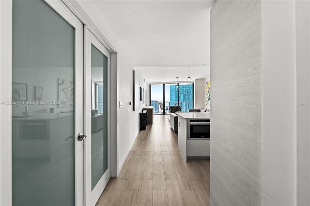 1300 S Miami Ave 3303, Miami, FL 33130