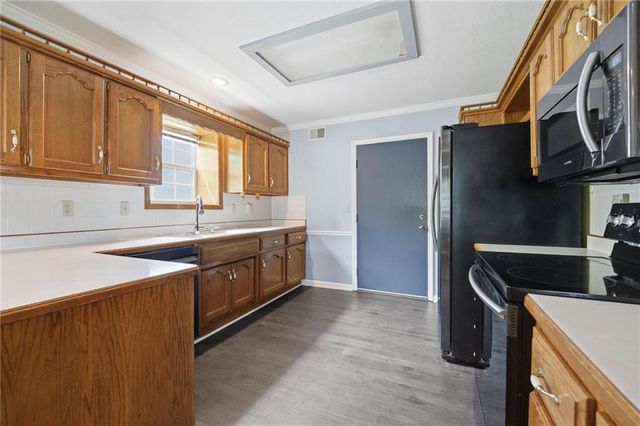 113 E Sierra Drive, Raymore, MO 64083