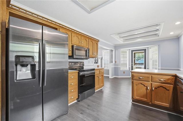 113 E Sierra Drive, Raymore, MO 64083
