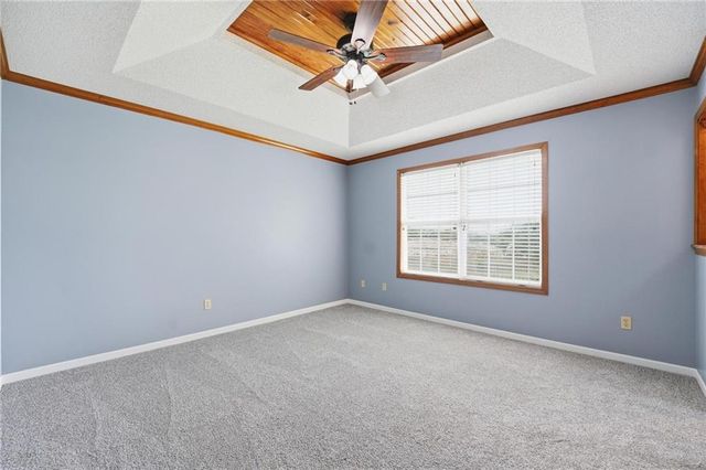 113 E Sierra Drive, Raymore, MO 64083