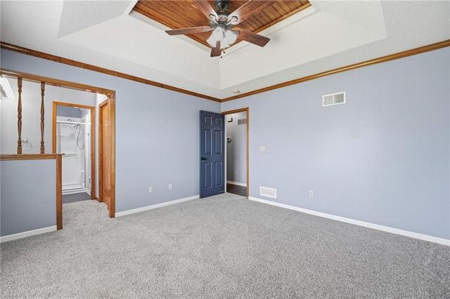 113 E Sierra Drive, Raymore, MO 64083