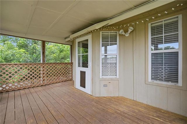 113 E Sierra Drive, Raymore, MO 64083