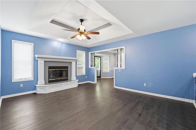 113 E Sierra Drive, Raymore, MO 64083