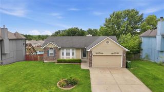 113 E Sierra Drive, Raymore, MO 64083