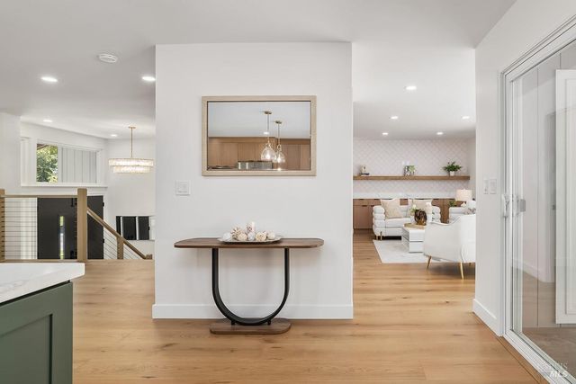 36 Capilano Dr, Novato, CA 94949