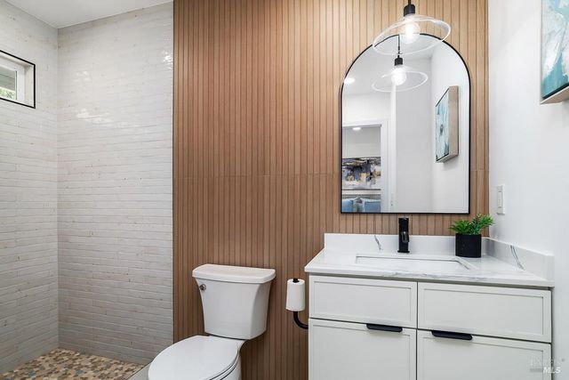 36 Capilano Dr, Novato, CA 94949