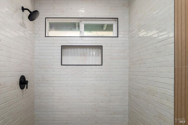 36 Capilano Dr, Novato, CA 94949