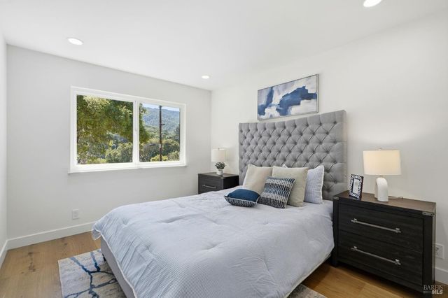 36 Capilano Dr, Novato, CA 94949