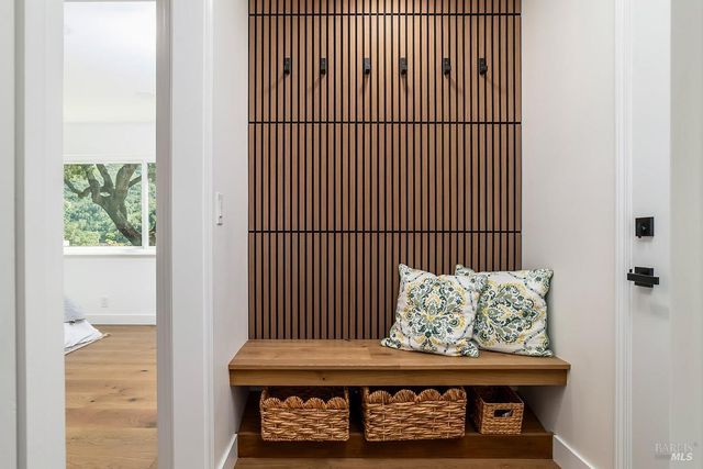 36 Capilano Dr, Novato, CA 94949