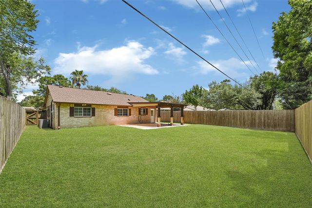 4806 Hickorygate, Spring, TX 77373
