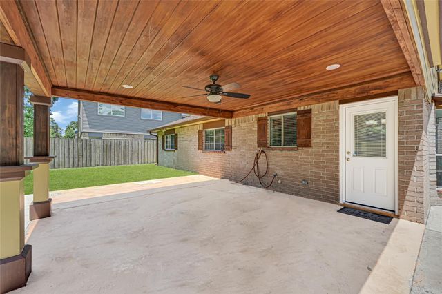 4806 Hickorygate, Spring, TX 77373