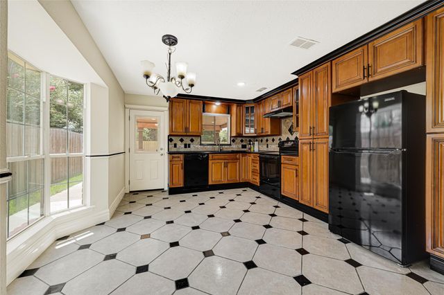 4806 Hickorygate, Spring, TX 77373