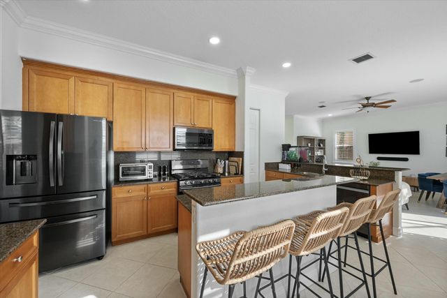 1386 Beacon Circle, Wellington, FL 33414