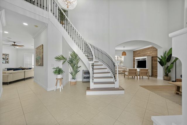 1386 Beacon Circle, Wellington, FL 33414