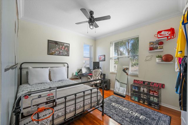 1386 Beacon Circle, Wellington, FL 33414