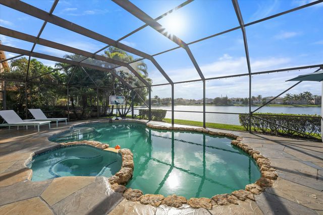 1386 Beacon Circle, Wellington, FL 33414