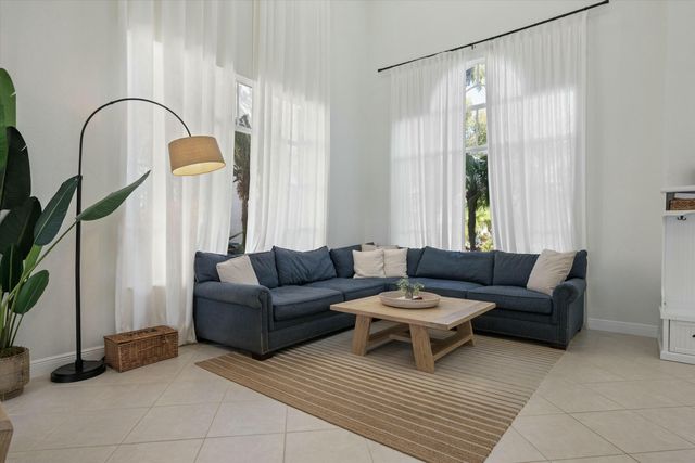 1386 Beacon Circle, Wellington, FL 33414