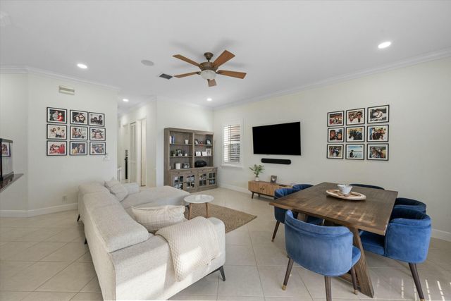 1386 Beacon Circle, Wellington, FL 33414