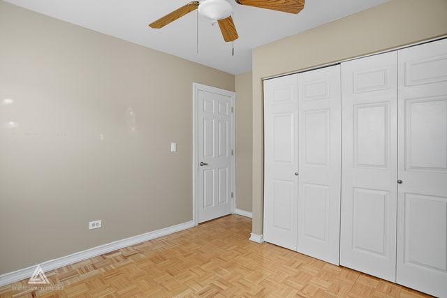 243 Washington Square, Wood Dale, IL 60191