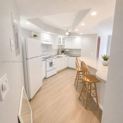 800 Parkview Drive 512, Hallandale Beach, FL 33009