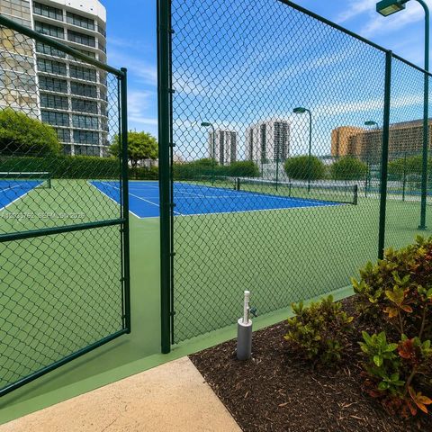800 Parkview Drive 512, Hallandale Beach, FL 33009