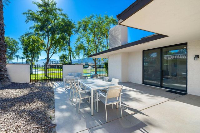 49 Columbia Drive, Rancho Mirage, CA 92270