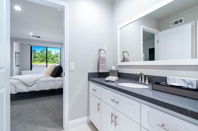 49 Columbia Drive, Rancho Mirage, CA 92270