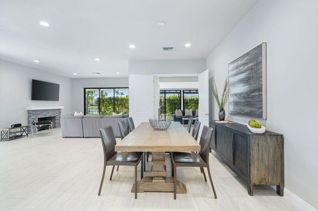 49 Columbia Drive, Rancho Mirage, CA 92270