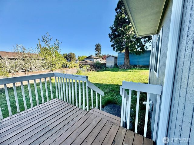 7711 40th Avenue Ct E, Tacoma, WA 98443