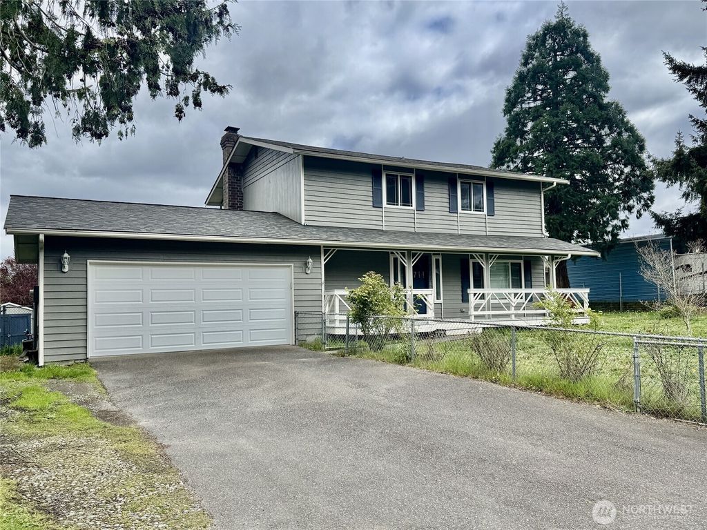 7711 40th Avenue Ct E, Tacoma, WA 98443
