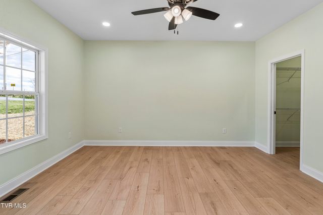 95 Sand Valley Road, Jonesborough, TN 37659