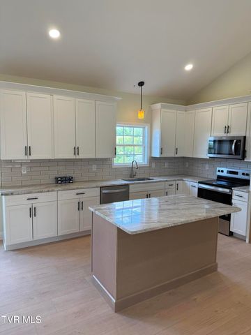 95 Sand Valley Road, Jonesborough, TN 37659