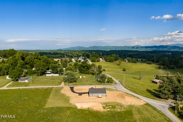 95 Sand Valley Road, Jonesborough, TN 37659