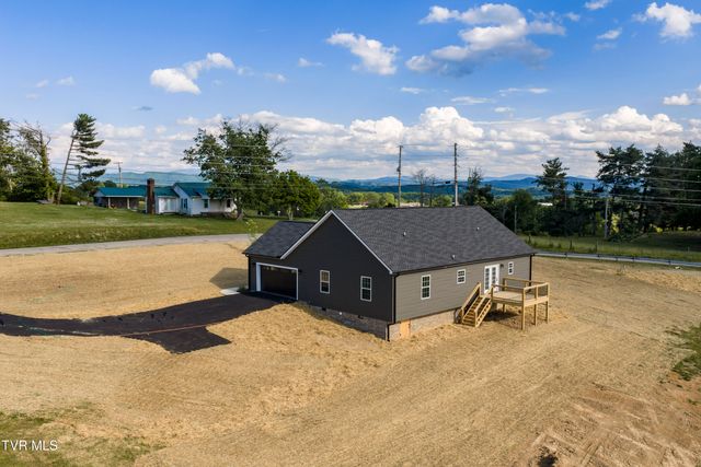 95 Sand Valley Road, Jonesborough, TN 37659