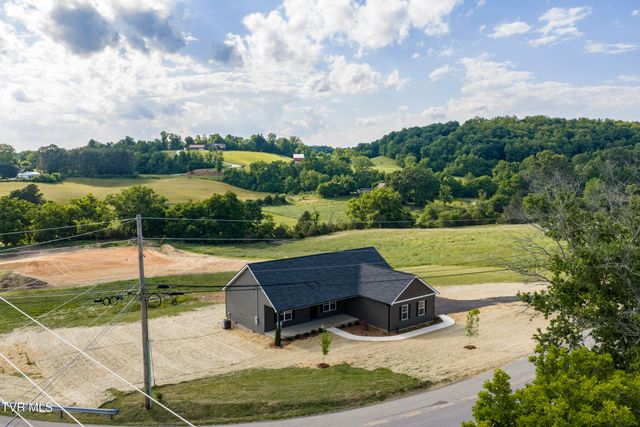 95 Sand Valley Road, Jonesborough, TN 37659