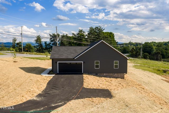 95 Sand Valley Road, Jonesborough, TN 37659