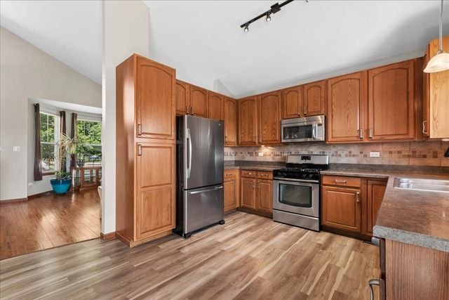 5906 Winterhaven Drive, Joliet, IL 60431