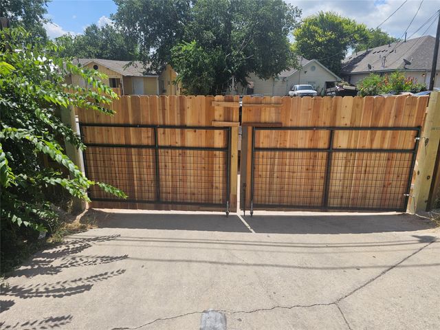7002 Bennett Ave, Austin, TX 78752