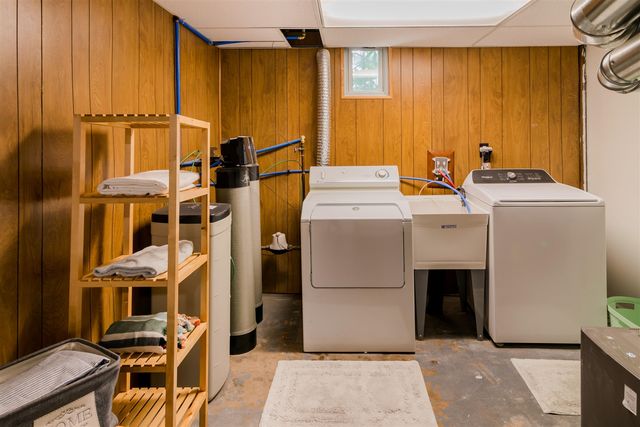 1054 Haines Street, Grand Rapids, MI 49504
