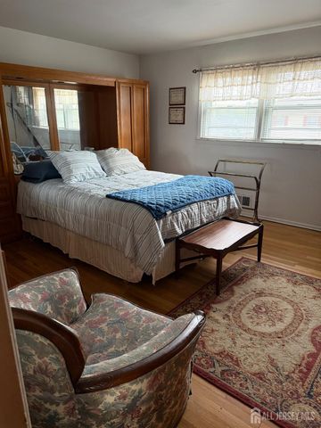 1085 Andrews Drive, Perth Amboy, NJ 08861