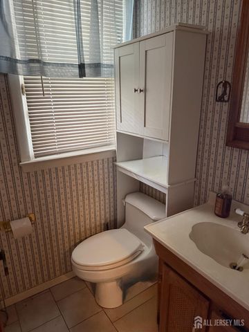 1085 Andrews Drive, Perth Amboy, NJ 08861