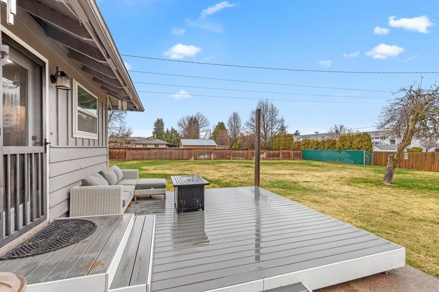 13207 E Boone Ave, Spokane, WA 99216