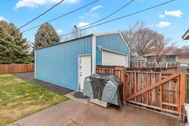 13207 E Boone Ave, Spokane, WA 99216